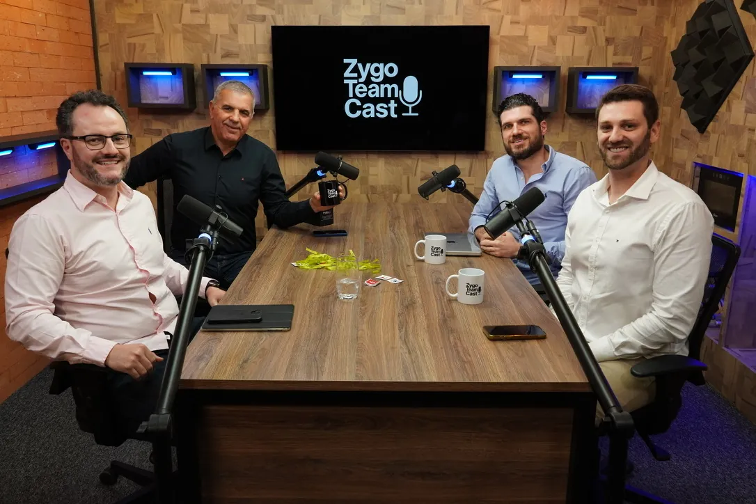 Gravação no estúdio do Cast